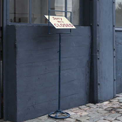 Dulton 旋轉立牌 open/closed